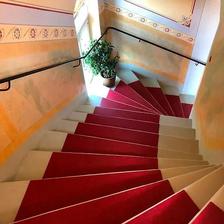 An Der Elbfaehre Апартаменты Дрезден